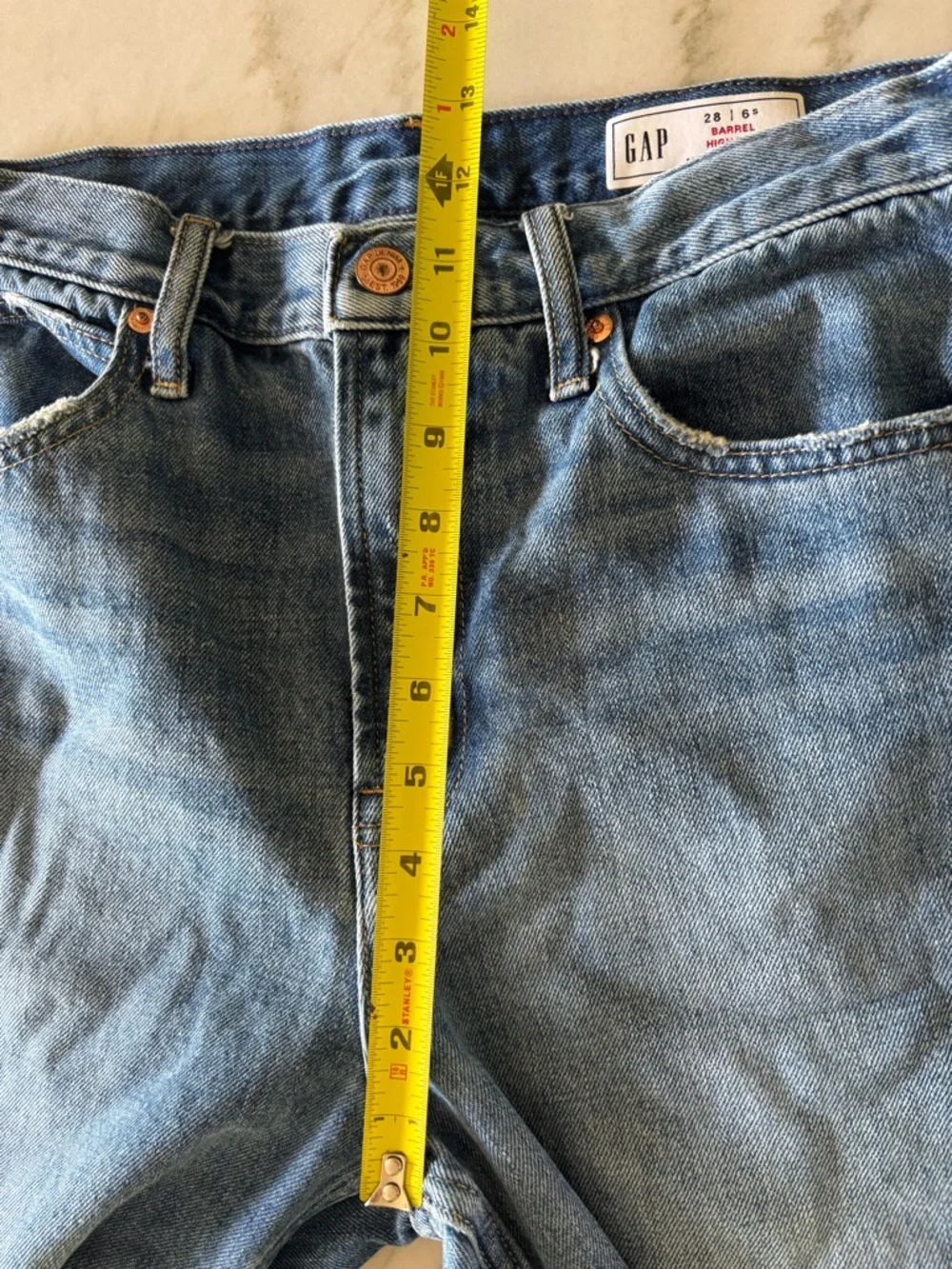 GAP High Rise Barrel Jean Medium Wash size 28s - Picture 7 of 10
